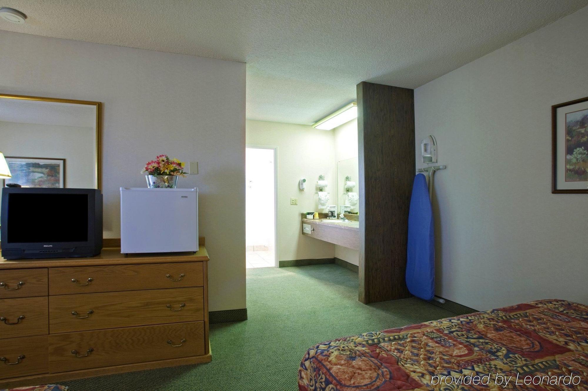Travelodge By Wyndham Aberdeen Room photo